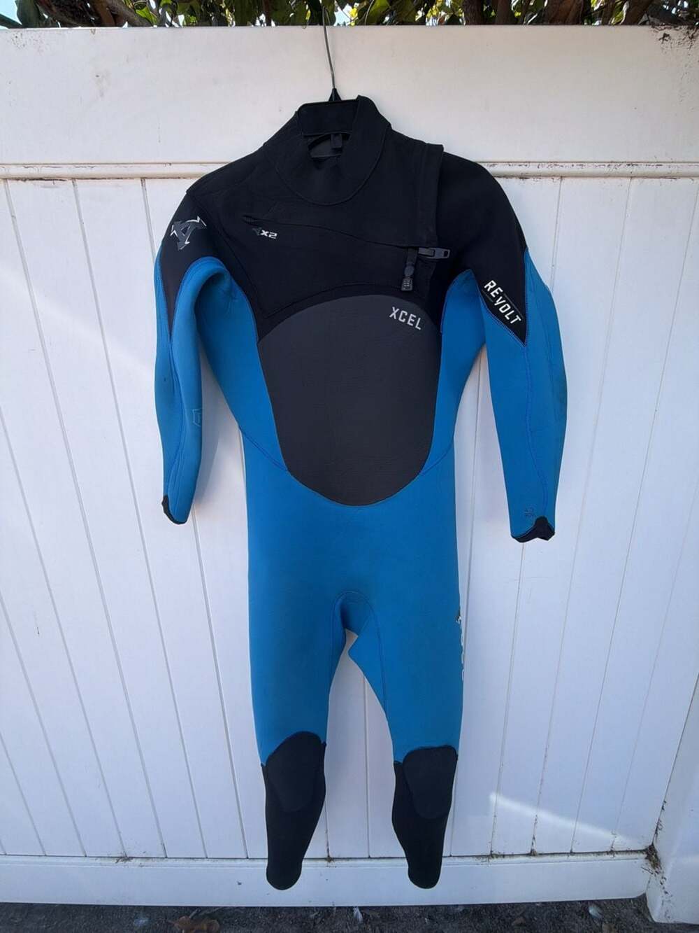 Xcel Revolt 4/3mm Chest Zip Full Wetsuit